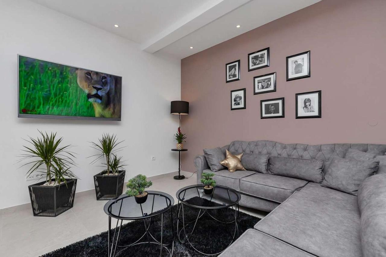 Luxurious Apartment Nino Makarska Eksteriør bilde