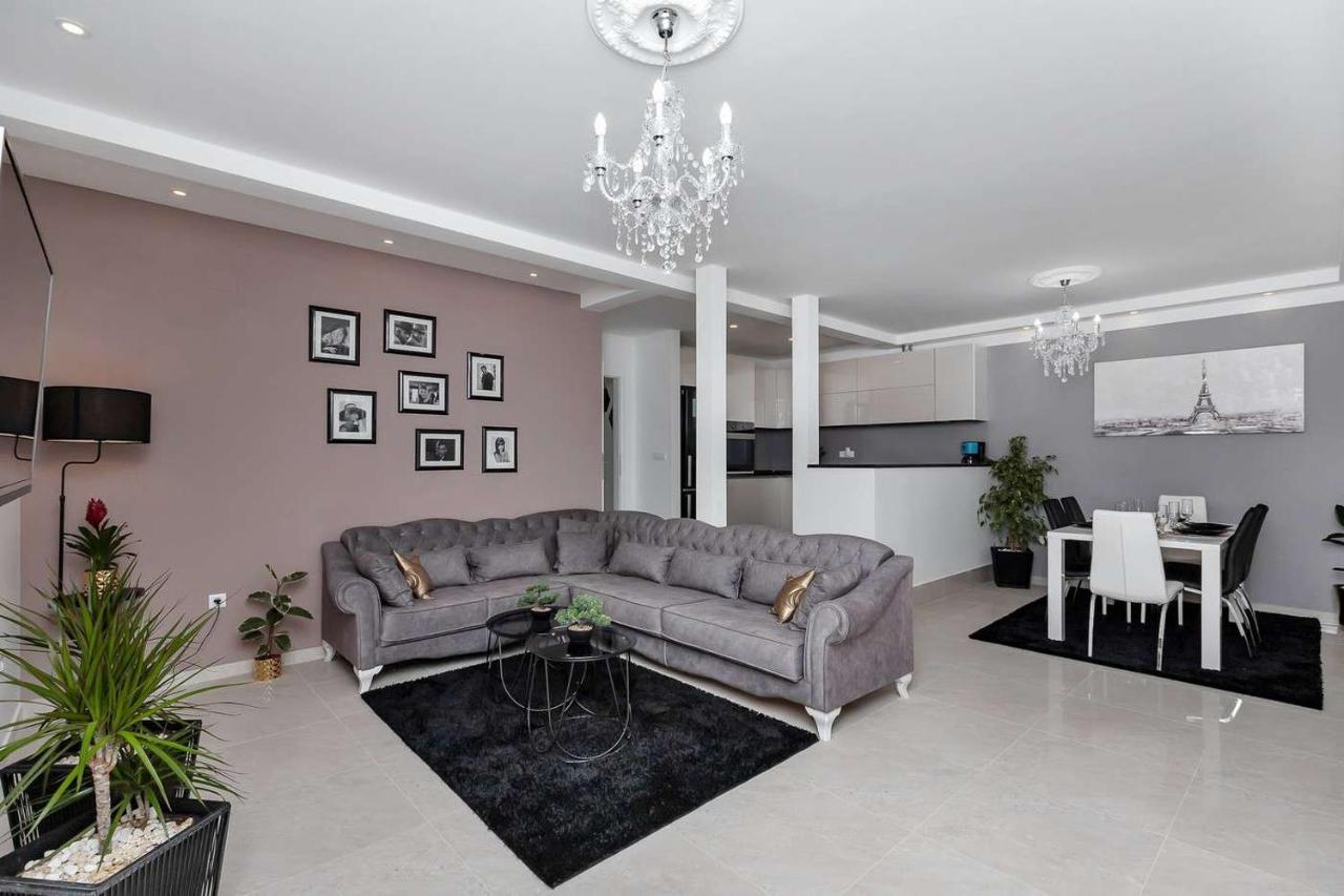 Luxurious Apartment Nino Makarska Eksteriør bilde