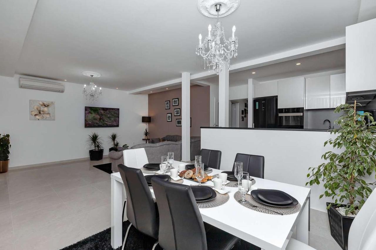 Luxurious Apartment Nino Makarska Eksteriør bilde