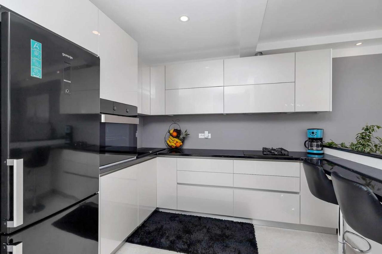 Luxurious Apartment Nino Makarska Eksteriør bilde